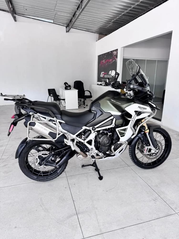 TRIUMPH TIGER 1200 RALLY EXPLORER 