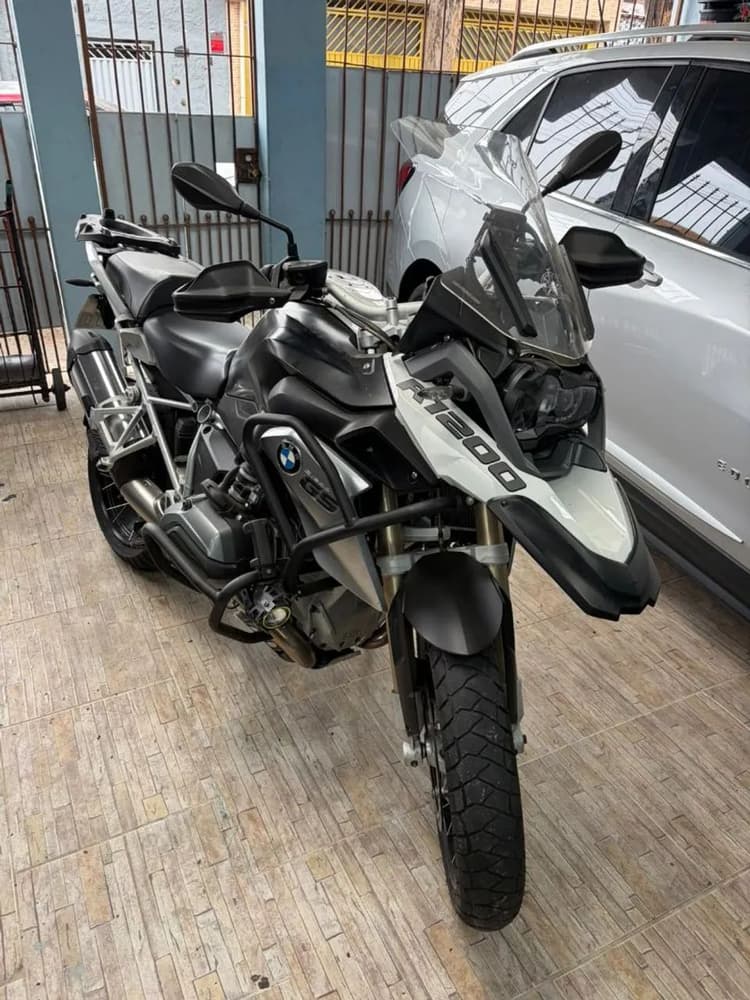 BMW 1200 / sem leilão 