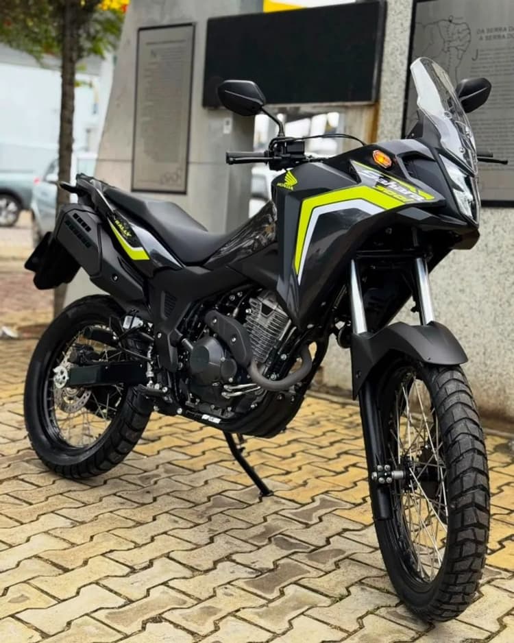 SAHARA 300 standard 2026 