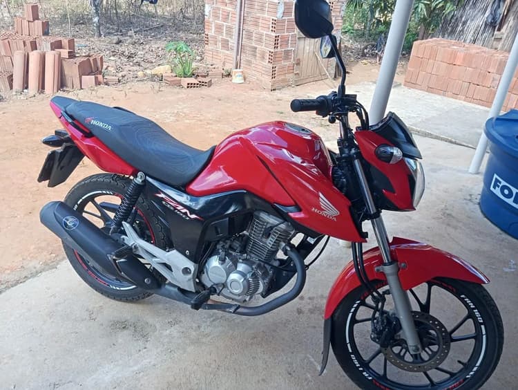 Moto boa e concevada pronta pra uso sem defeitos 