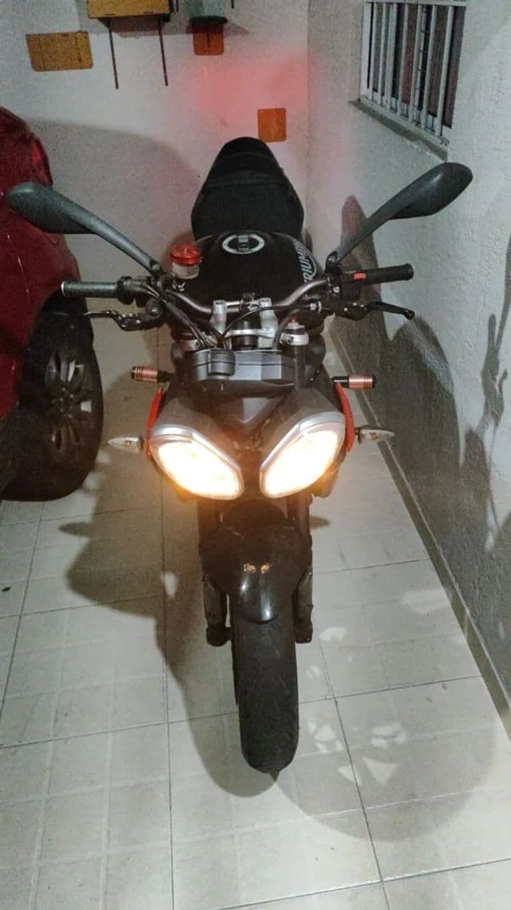 Moto Triumph 2015