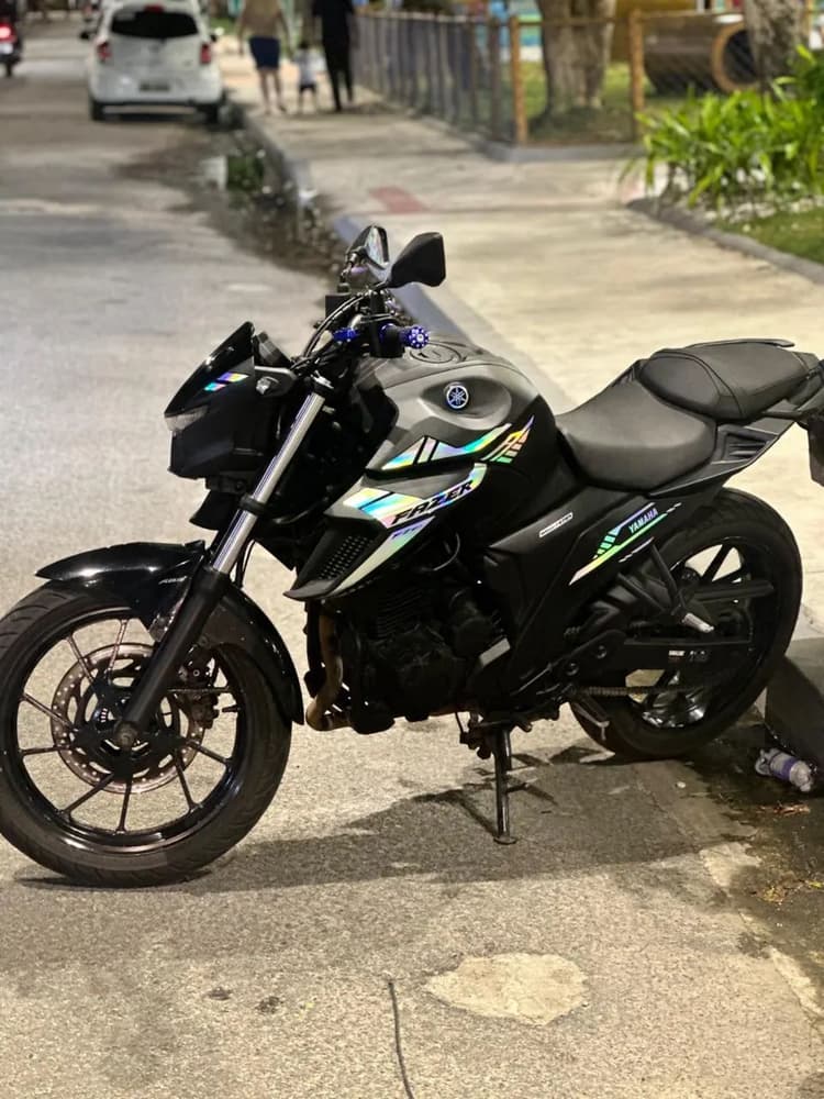 FZ25 2023