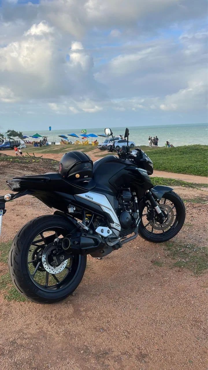 FZ25 2023 