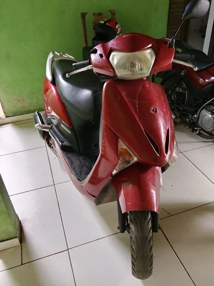 Moto lead 110