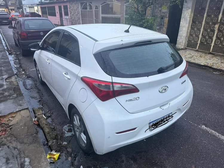 Hyundai HB20 Premium 1.6 Flex 16V Mec. 2014