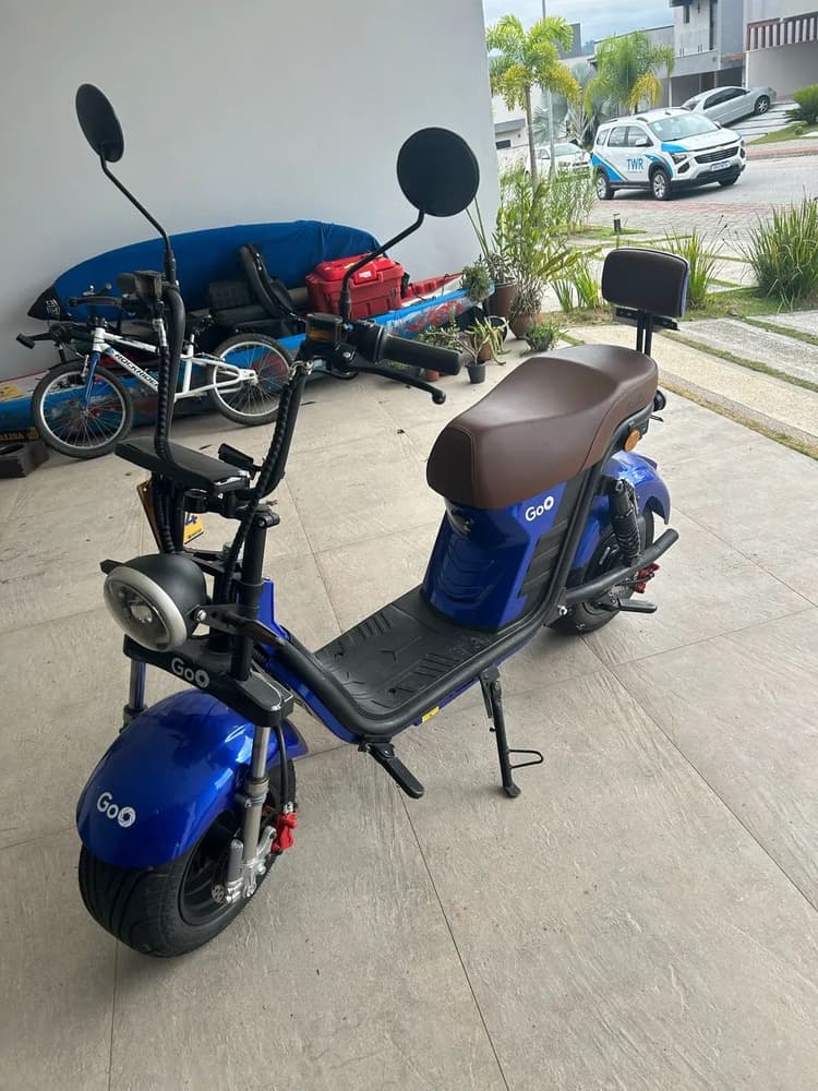 Scooter elétrica 