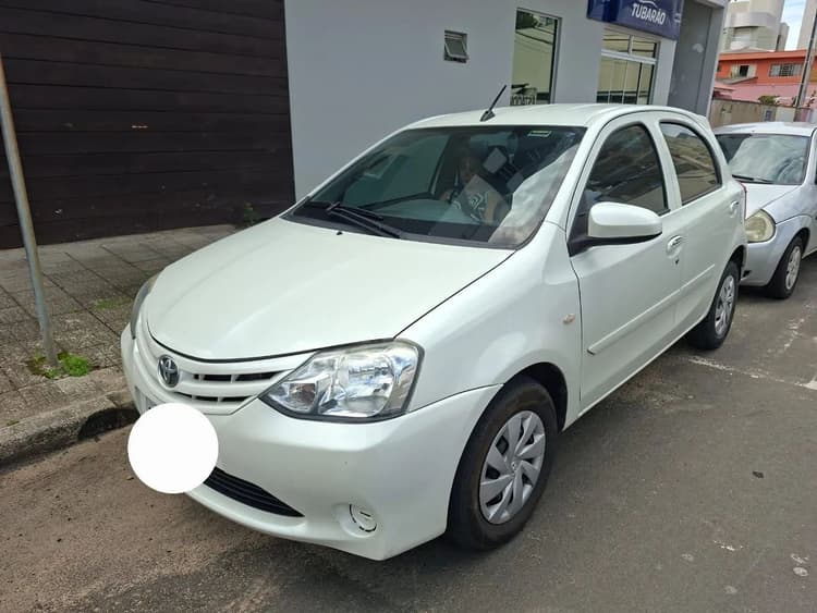 Toyota Etios X 1.3 Flex 16V 5P Mec. 2017