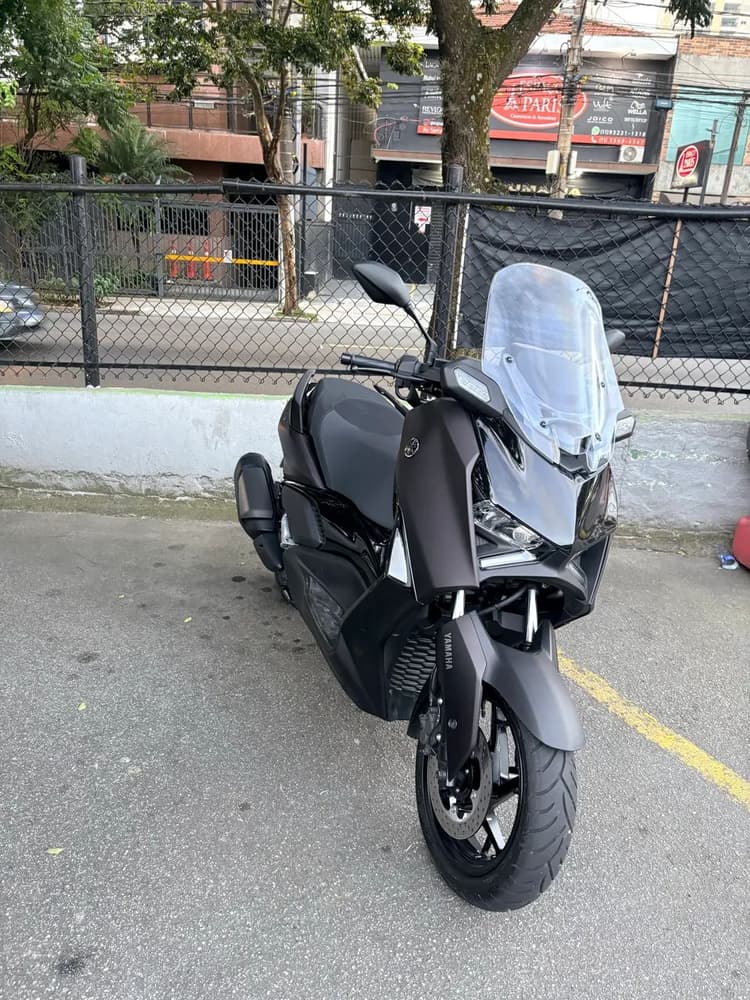 Xmax 300 2026 baixa km 