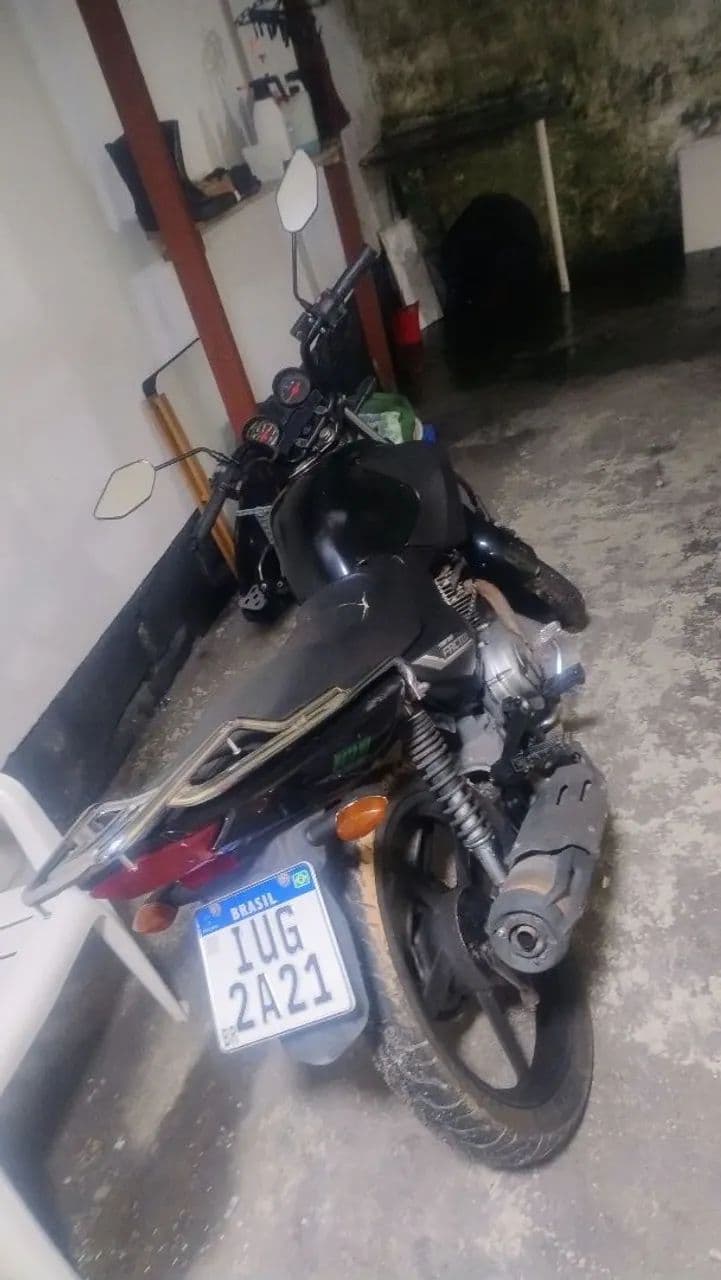 Moto Yamaha factor pra vender logo 