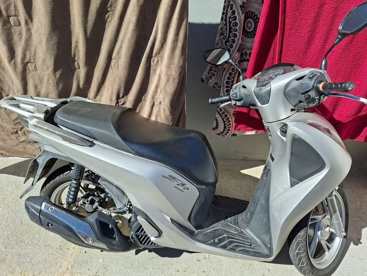Vendo moto SH 150 