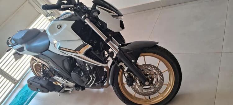 Vendo Fazer250 