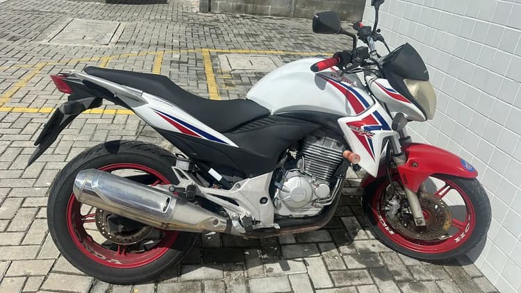 Vendo Cb300 oportunidade 