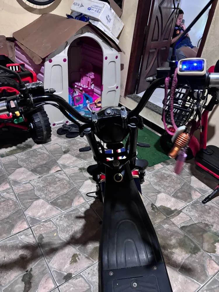 VENDE-SE SCOOTER ELÉTRICA 2000W!