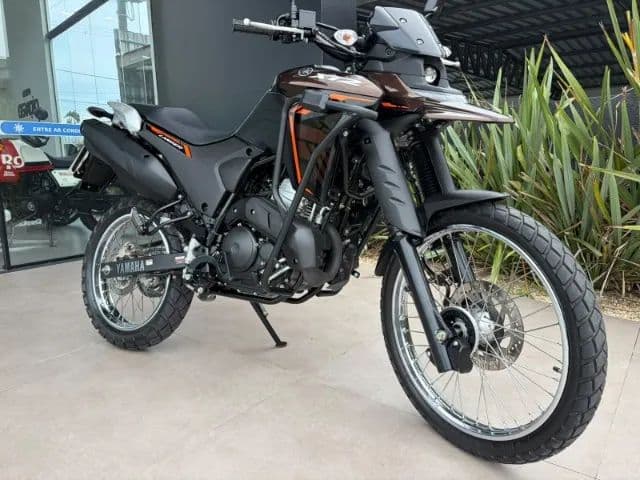 Yamaha XTZ 250 Lander Connected 2026