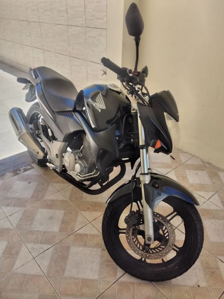 CB 300R 