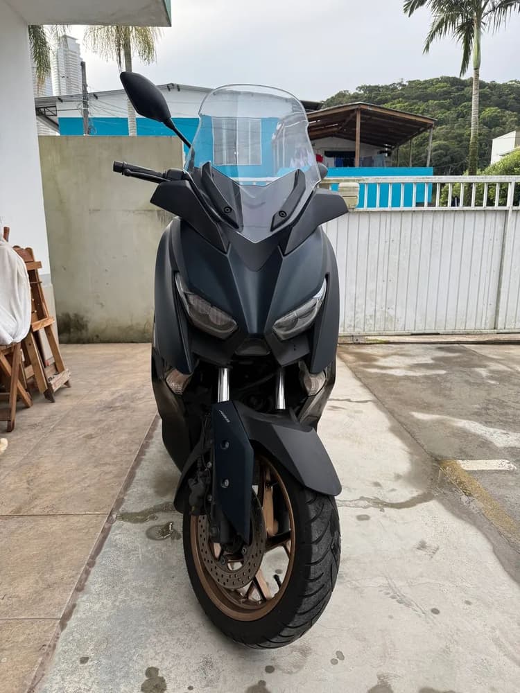 Xmax 2024 top