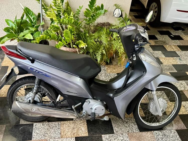Biz 125 prata 