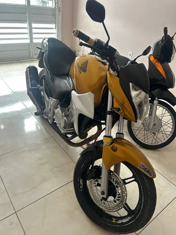Vendo cb 300