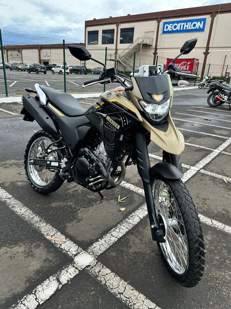 Lander 250cc 2024/Bege