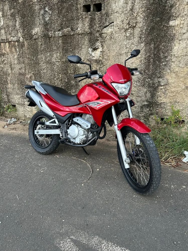 Falcon 400i 2013 