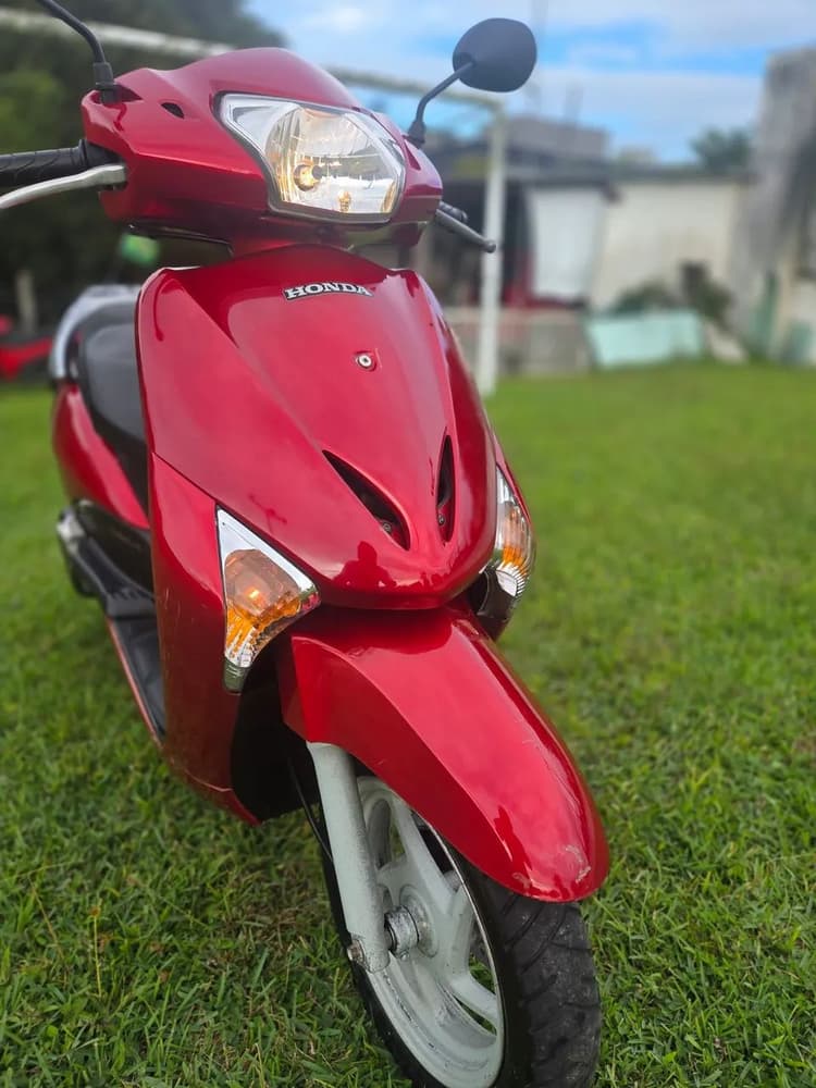 VENDO HONDA LEAD 2011