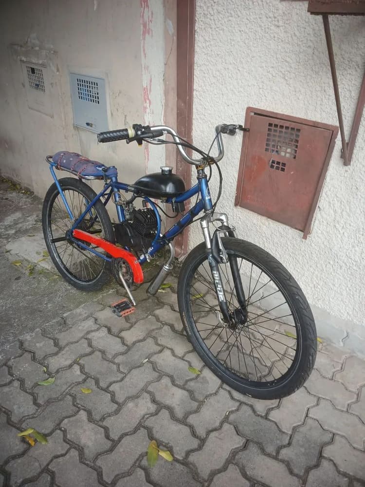 Vendo motorizada 80cc