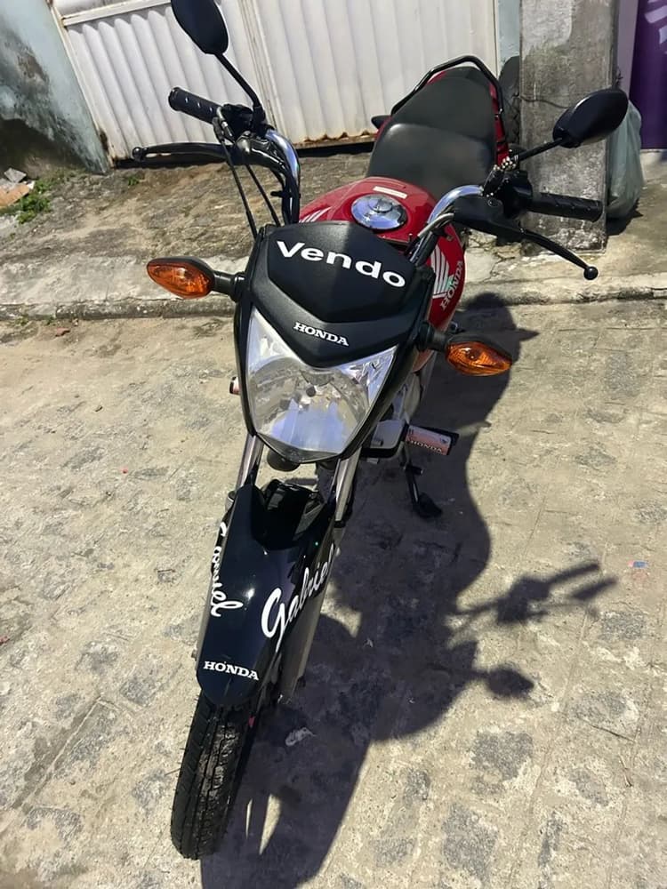Vendo moto bem conservada 