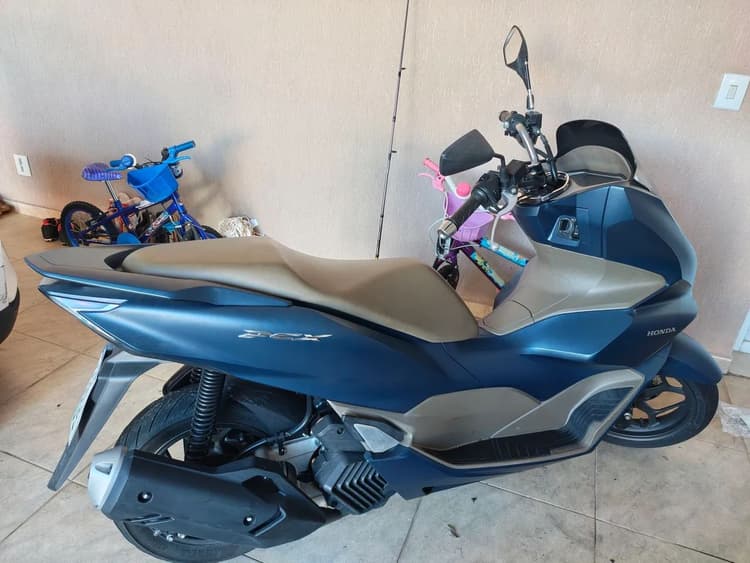 PCX 2023 com 3924 km estado de ZERO