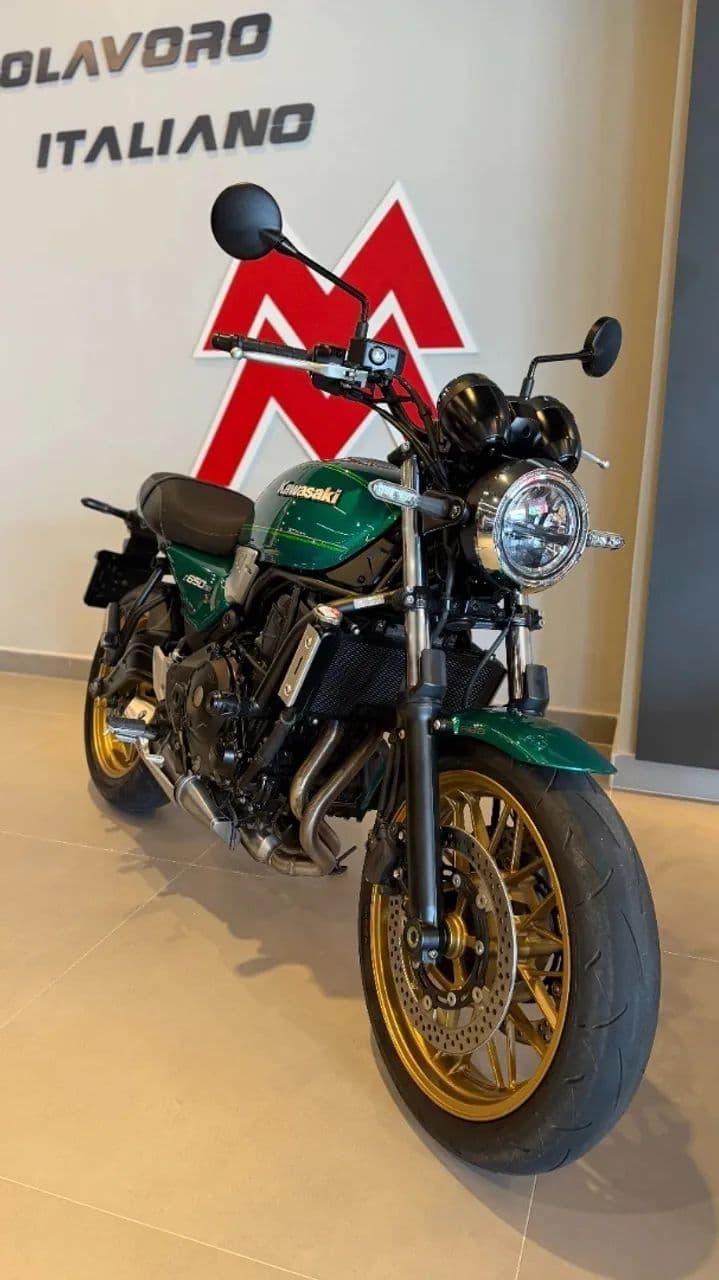Kawasaki z650 RS 2023