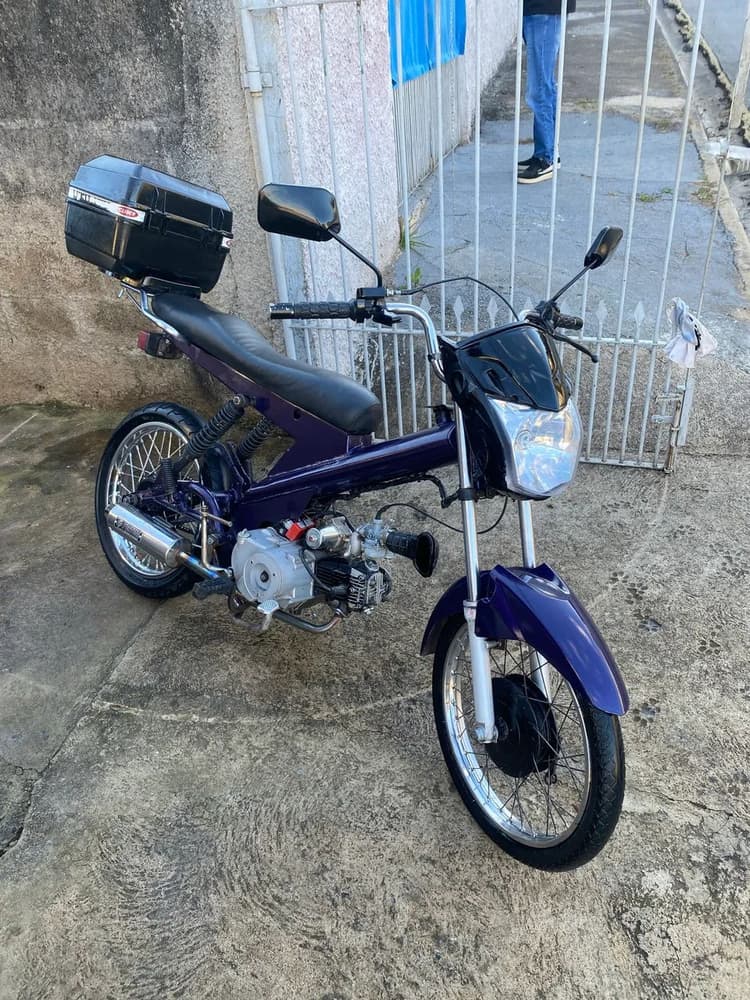 Vendo moby 4 tempos zerada 