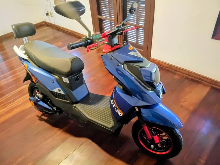 SCOOTER 