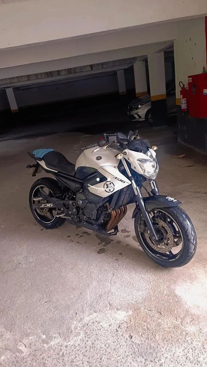 XJ6N 2013 