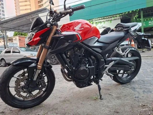 HONDA CB 500F 2025