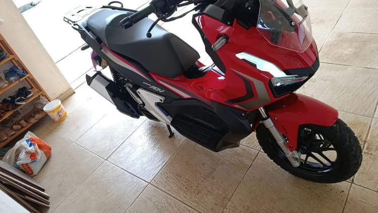 ADV 150 ano e modelo 2024 