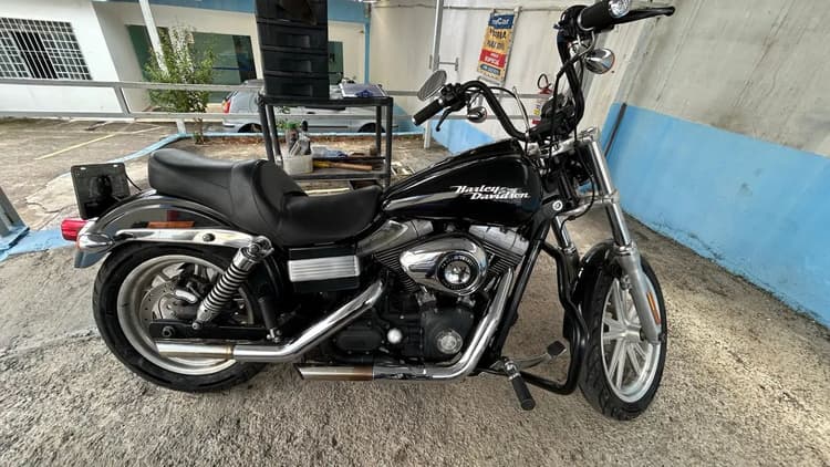 Herley Davidson Dyna FXD conservada