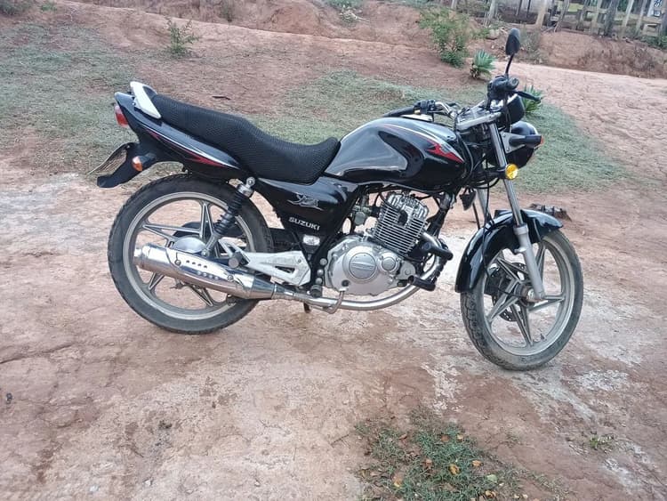 Suzuki YES 