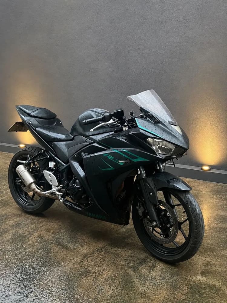 Yamaha R3 