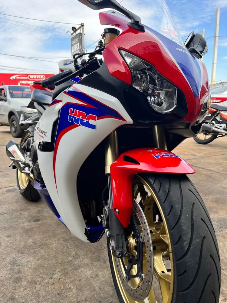 CBR 1000RR FIREBLADE 