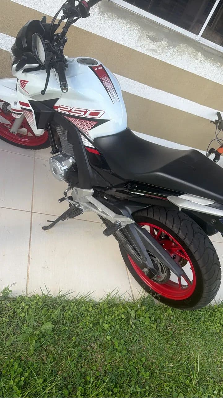 CB Twister 250 2022