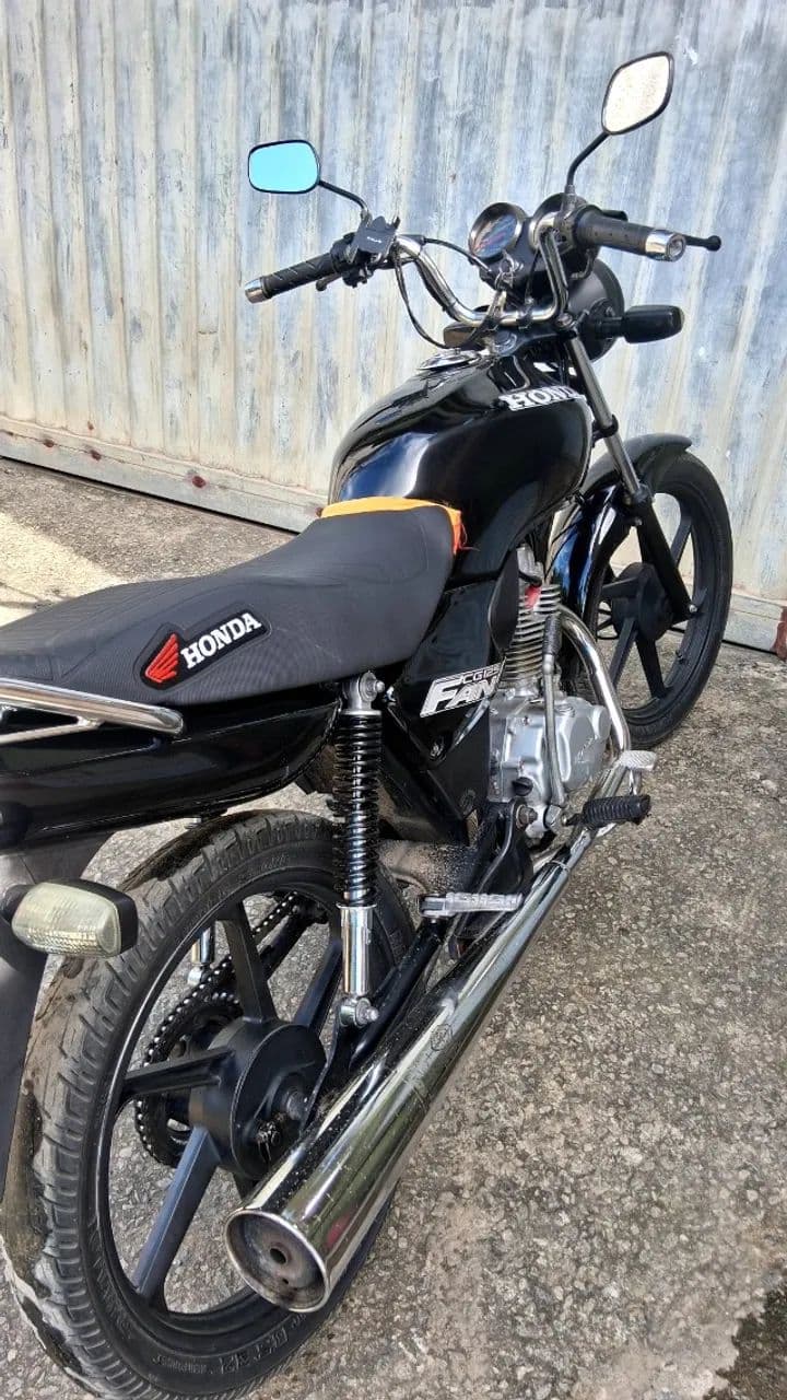 Moto sem detalhes!