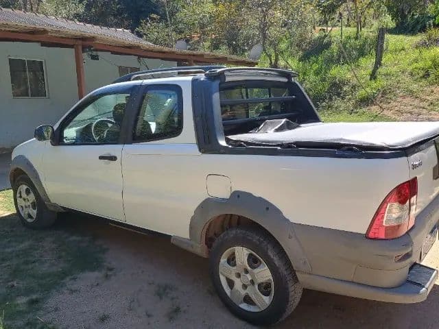 Fiat Strada Working 1.4 MPI Fire Flex 8V CD 2012