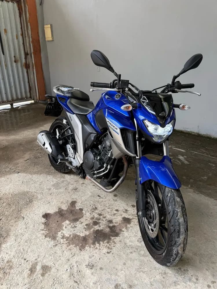 Fazer 250