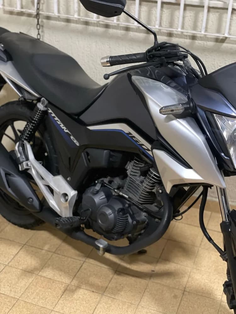 Moto Titan 160 