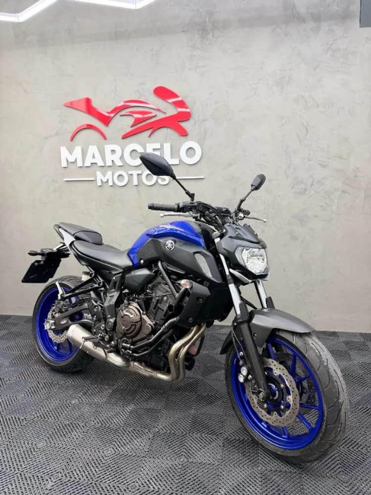 YAMAHA MT-07 2022