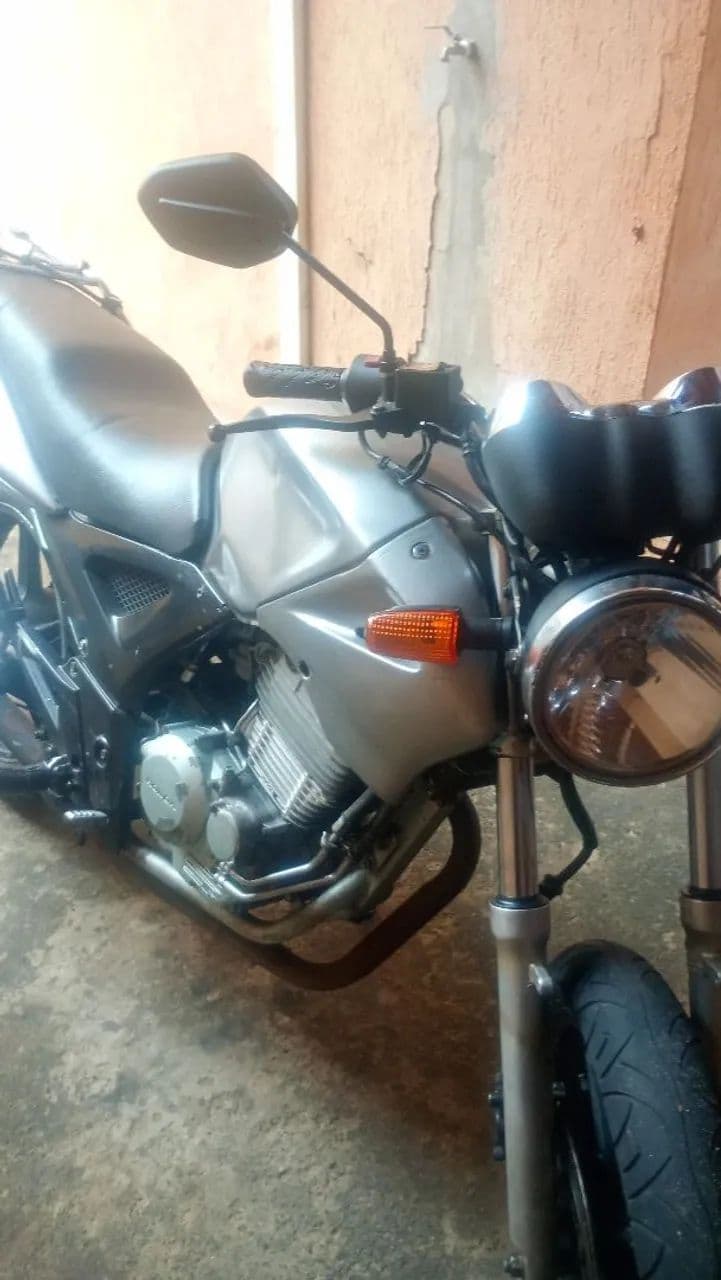 CBX Twister 250 