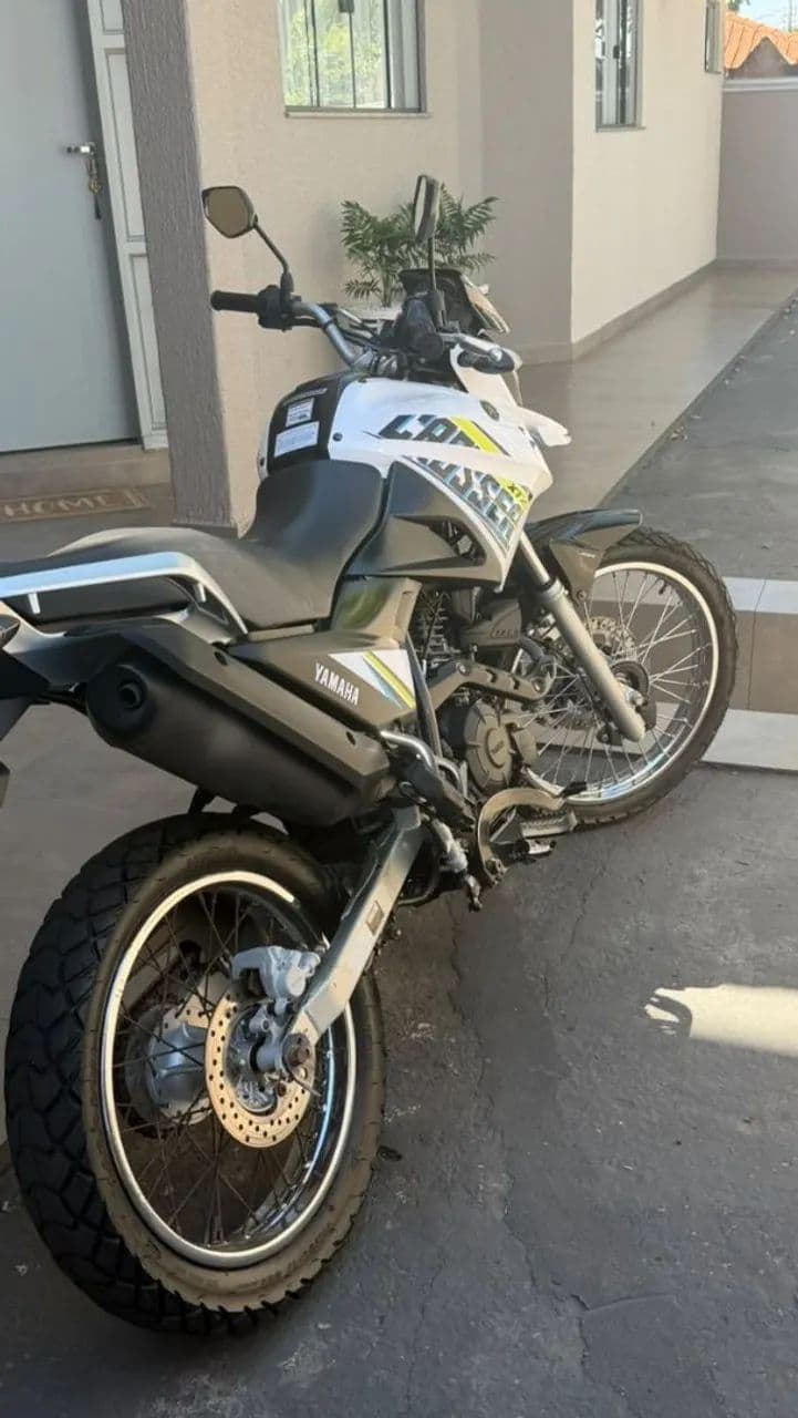 Yamaha XTZ Crossover 