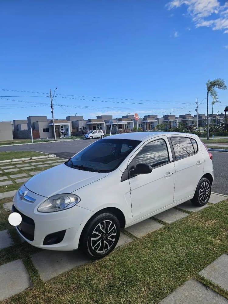 Fiat Palio Attractive 1.0 EVO Fire Flex 8V 5P 2014