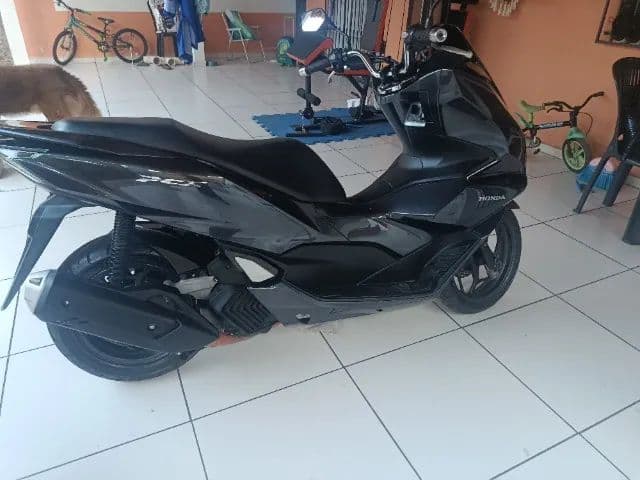 Vendo moto PCX nova