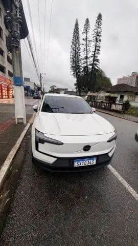 Volvo EX30 E60 Core (elétrico) 2024