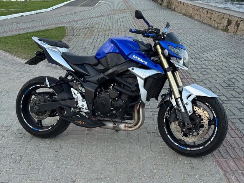 GSR 750 baixa km